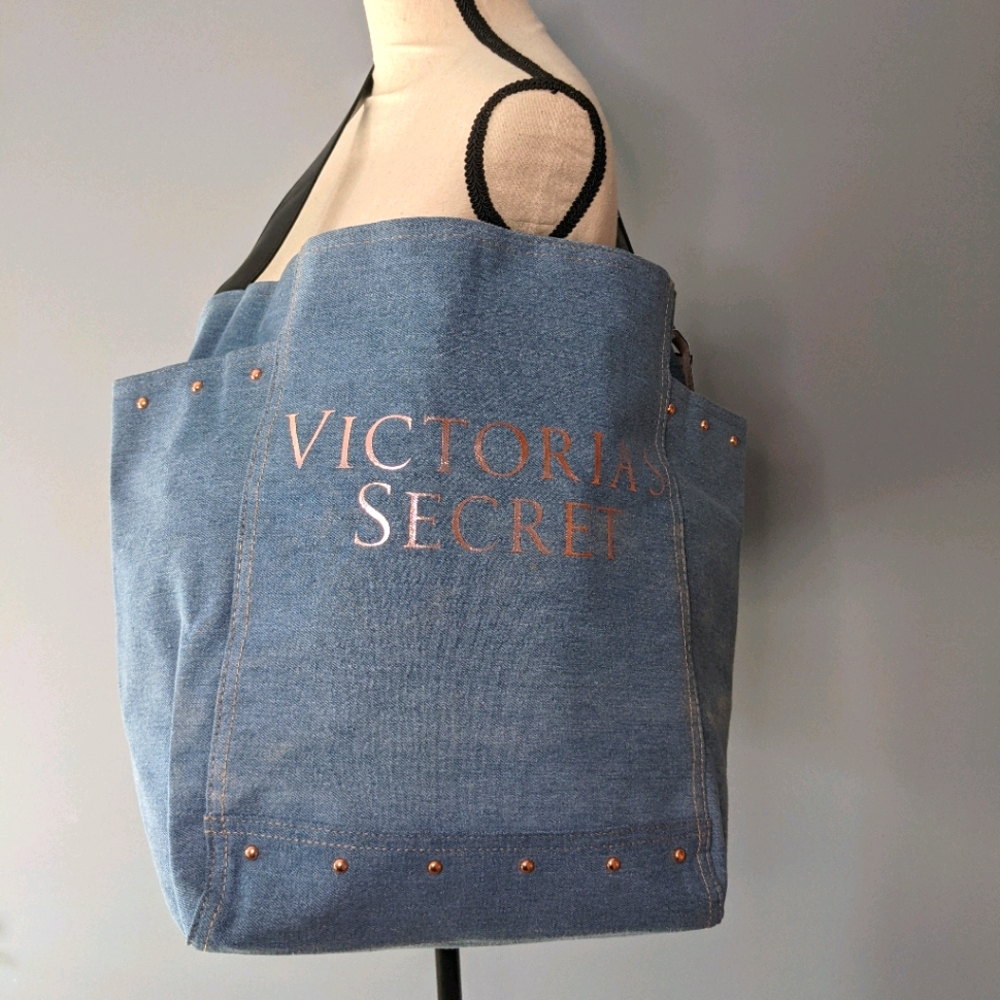 New Victoria's Secret bag